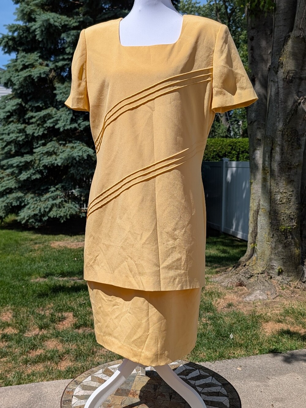 100% Silk Short Sleeve Patrick Collection Dress Women Size 10 Yellow Preppy